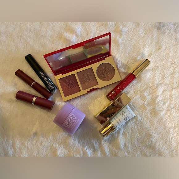 New! Bundle of 8 pieces of mix Brand Estee Lauder, Clinique,Clarins Make up kit! - Picture 2 of 6